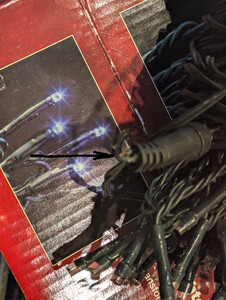 sichtbare Bruchstelle am Stecker der Kette